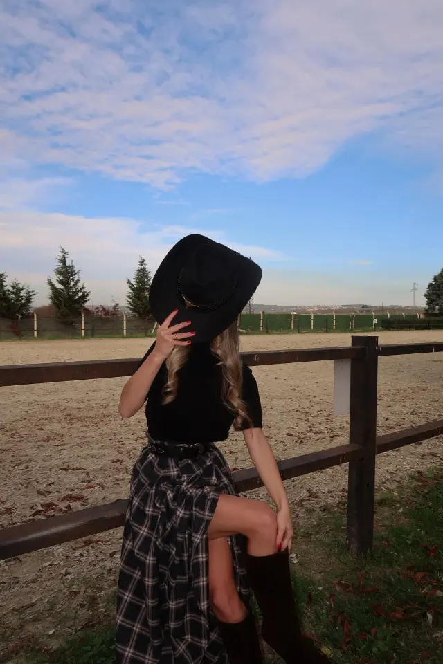 Boğazlı Kısa Kol Kazak