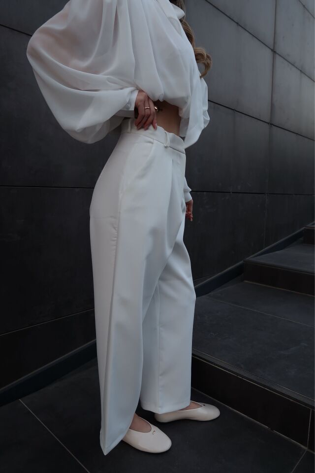 Elegance Beyaz Bilek Boy Kumaş Pantolon